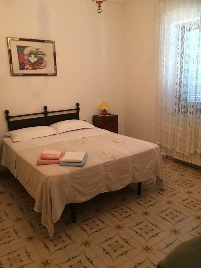 Casa Degli Zii Appartamento Letizia Luni المظهر الخارجي الصورة